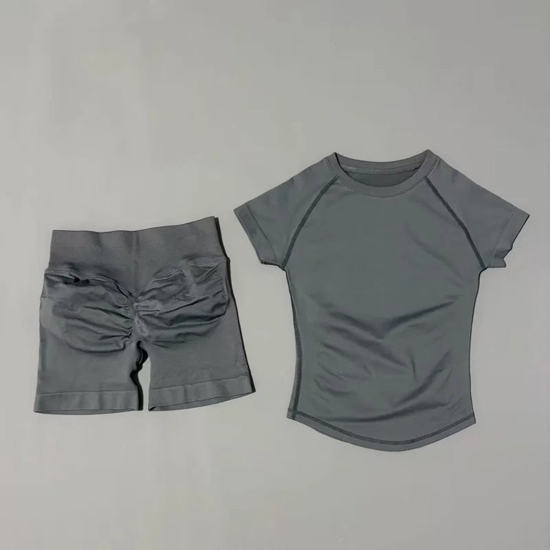 Histello 2-Piece Seamless Yoga Set – Short Sleeve & Shorts