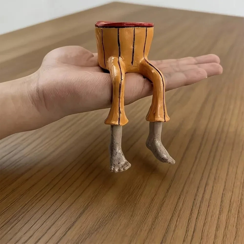Leggy Resin Sitting Planter – Cute Cantilevered Flowerpot for Plant Lovers