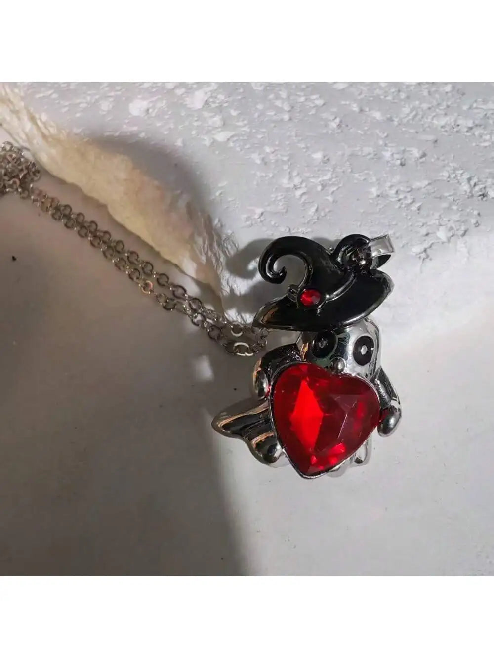 Gothic Punk Bat Wings & Heart Resin Pendant Necklace — Dark Fantasy Rhinestone Jewellery for Women