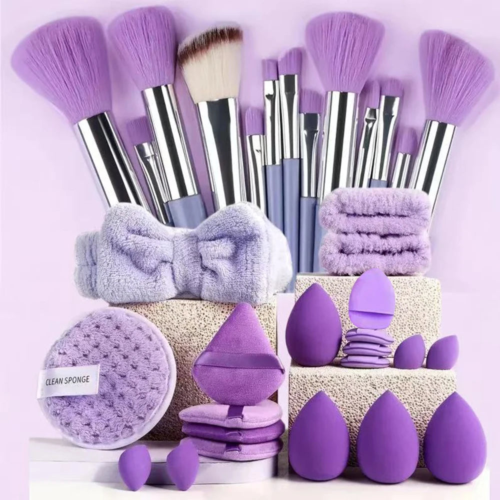 Makeup Brush & Beauty Sponge Set – Multiple Sizes & Colors
