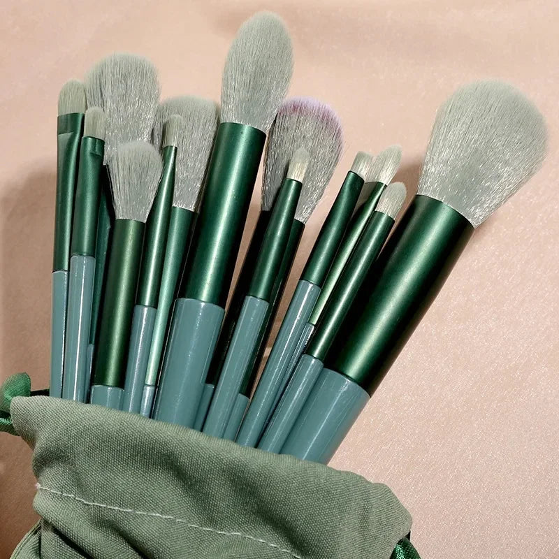 Makeup Brush & Beauty Sponge Set – Multiple Sizes & Colors