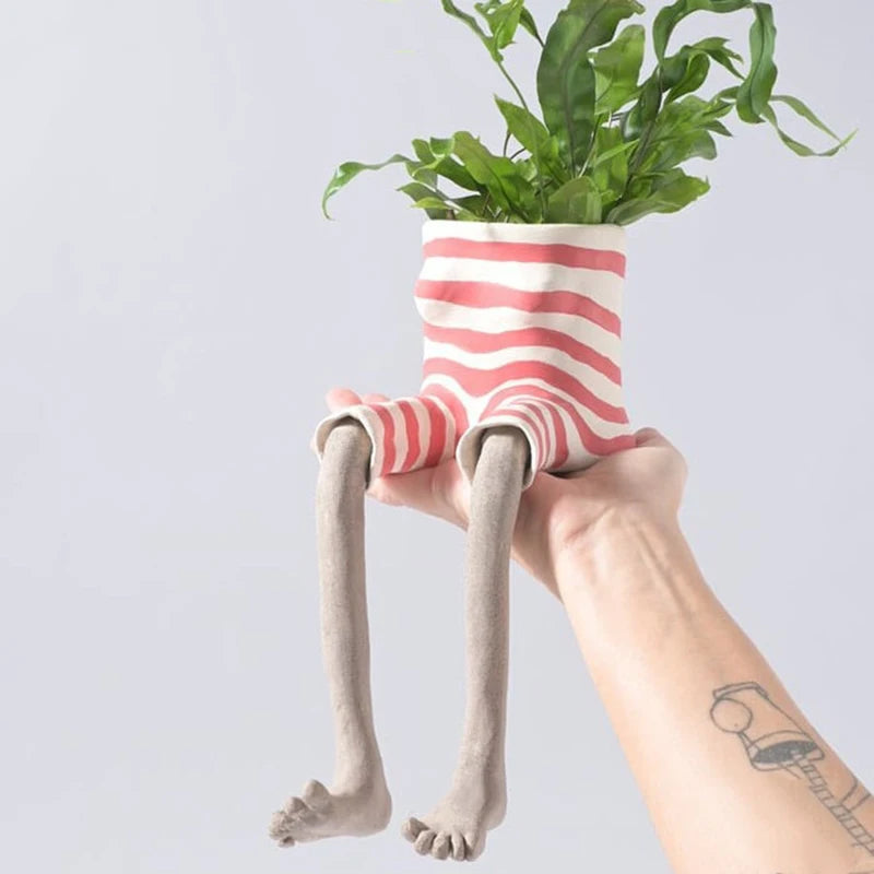 Leggy Resin Sitting Planter – Cute Cantilevered Flowerpot for Plant Lovers