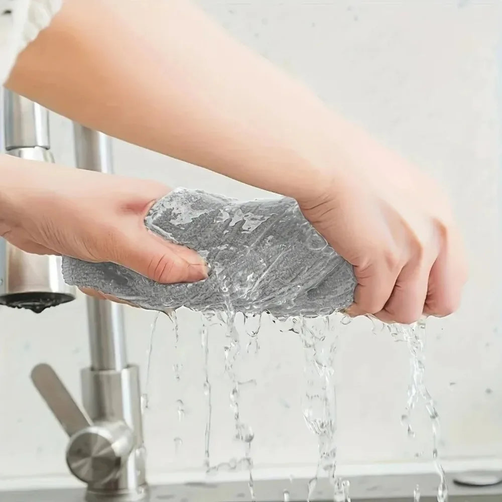 Microfiber towel cleaning set, with highly absorbent, soft and stain-removing fabric