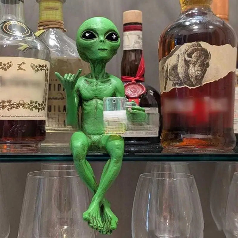 Beer-Drinking Alien Sculpture – Resin Desktop & Garden Decor