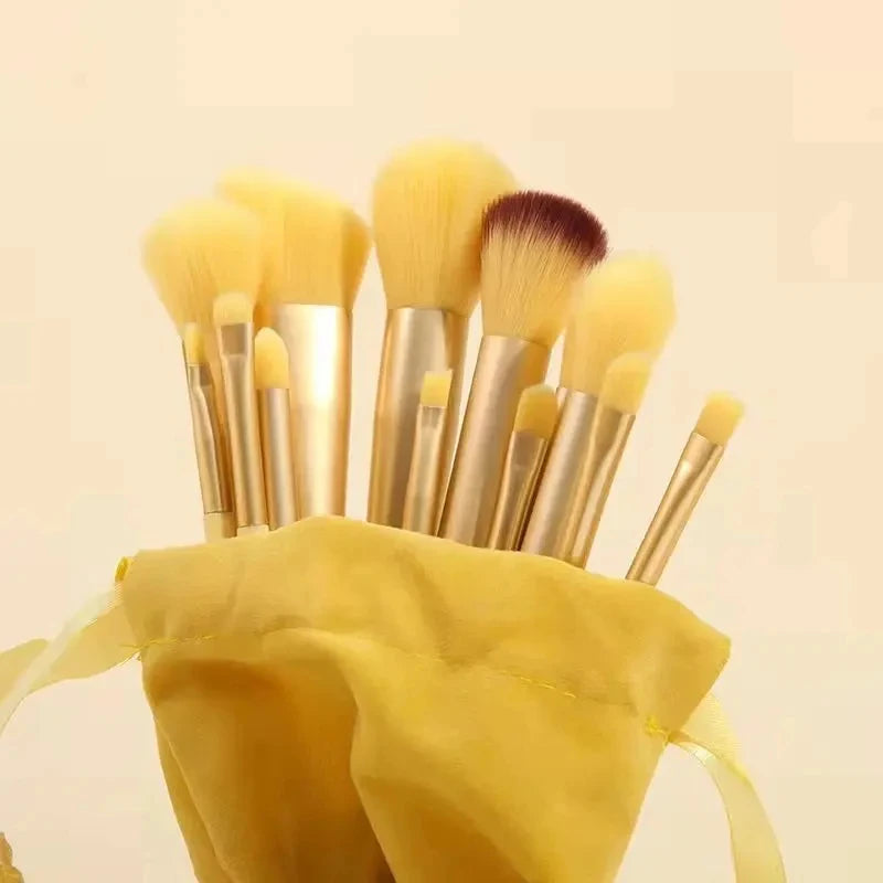 Makeup Brush & Beauty Sponge Set – Multiple Sizes & Colors