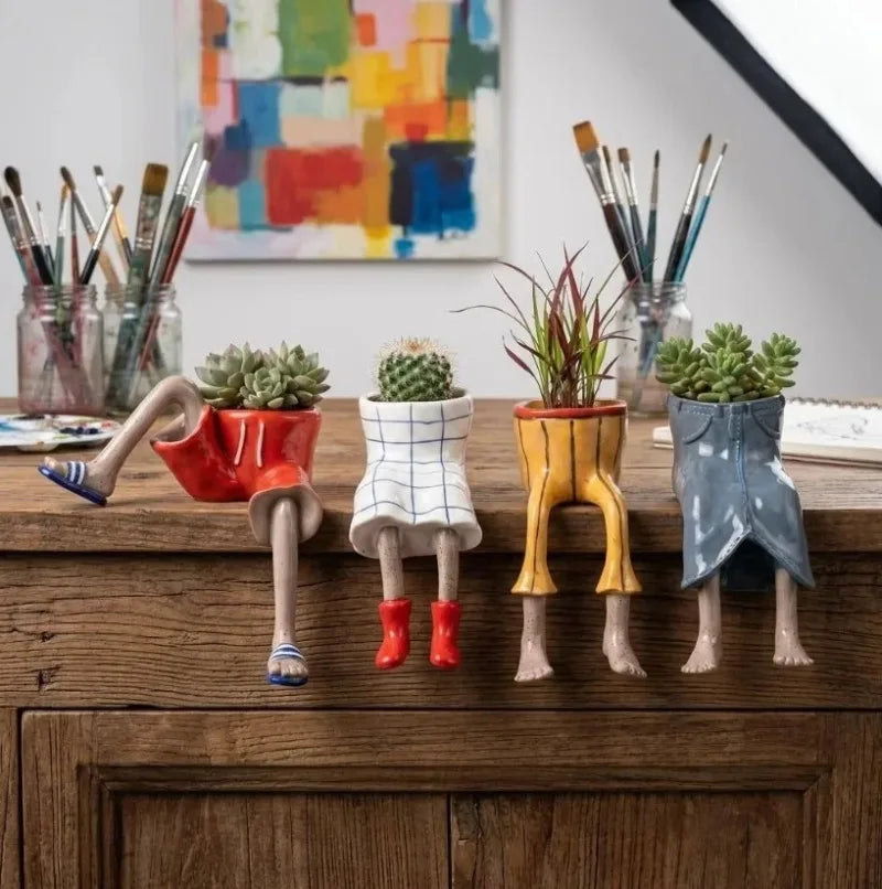 Leggy Resin Sitting Planter – Cute Cantilevered Flowerpot for Plant Lovers