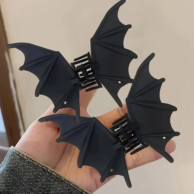 Gothic Bat Hair Clip — Matte Black Punk Hairpin