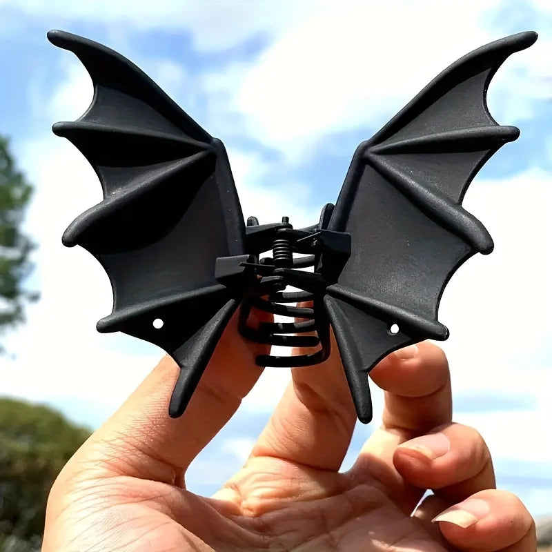 Gothic Bat Hair Clip — Matte Black Punk Hairpin