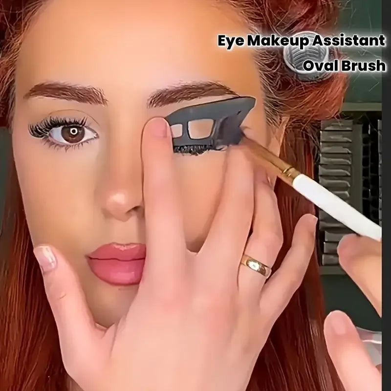 3-Piece Eye Makeup Kit – Eyeshadow Brushes & Stencil Molds