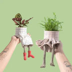Leggy Resin Sitting Planter – Cute Cantilevered Flowerpot for Plant Lovers