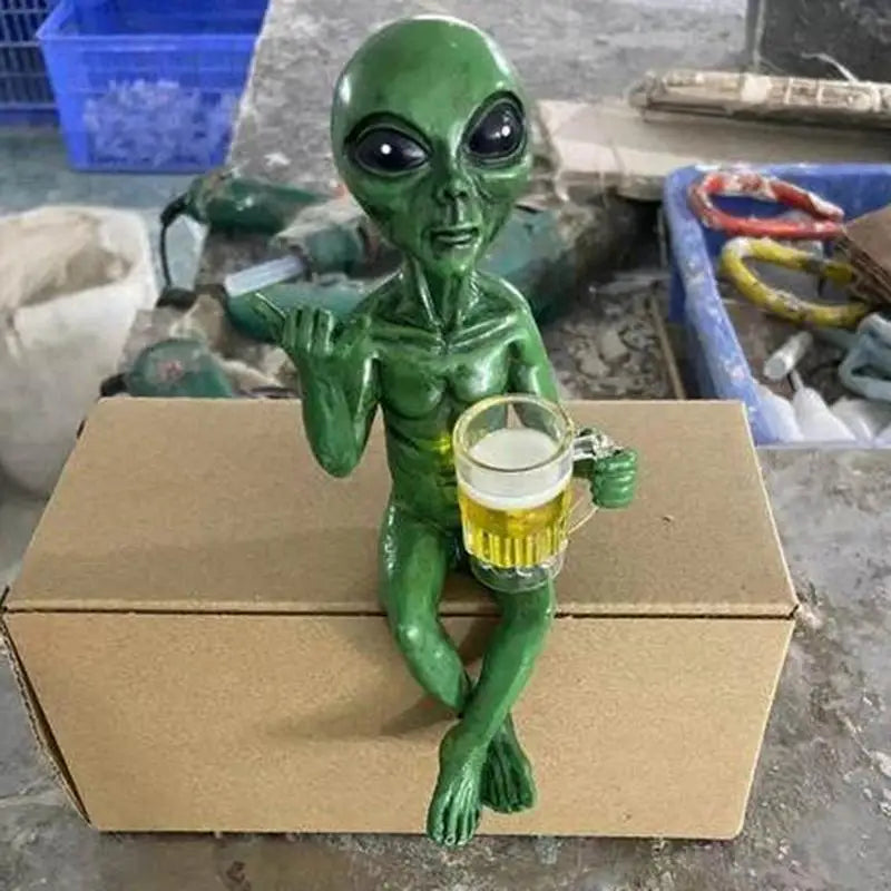 Beer-Drinking Alien Sculpture – Resin Desktop & Garden Decor