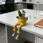 Leggy Resin Sitting Planter – Cute Cantilevered Flowerpot for Plant Lovers